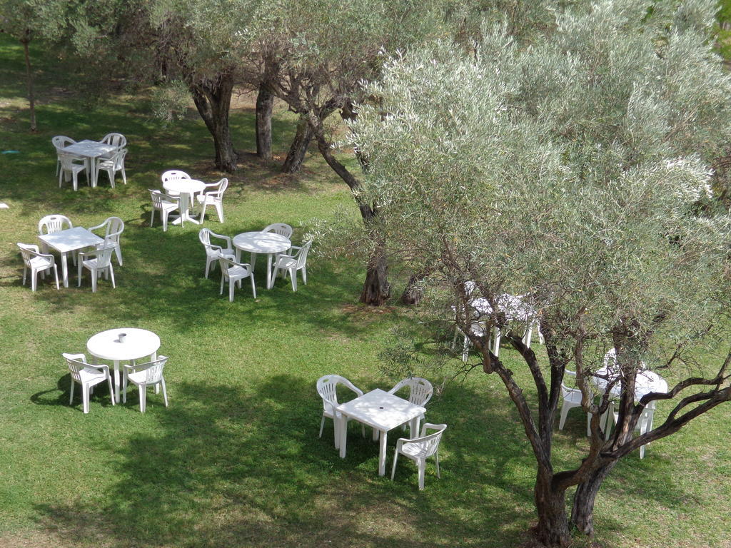 Le Domaine Des Oliviers Apartman Saint-Cyr-sur-Mer Kültér fotó